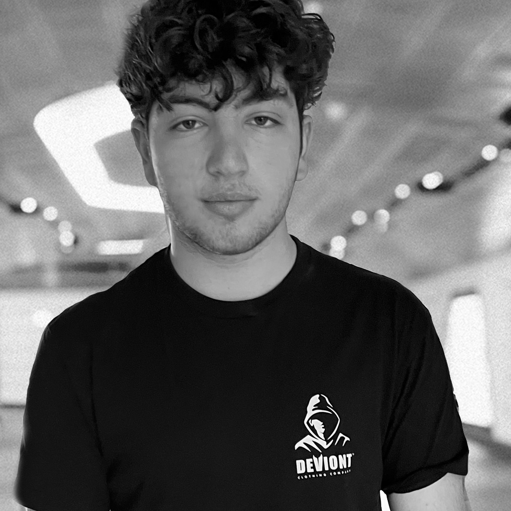 deviont-about-Alex